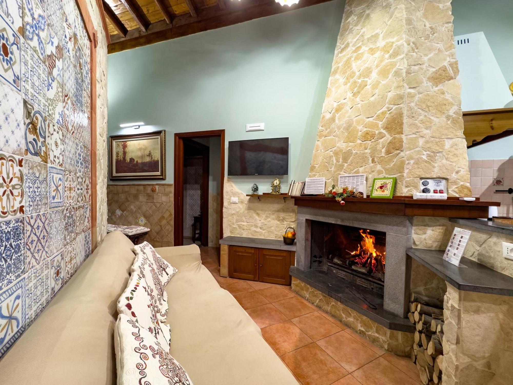 Villa Del Gelso Chalet Nel Parco Delletna Mascali Extérieur photo