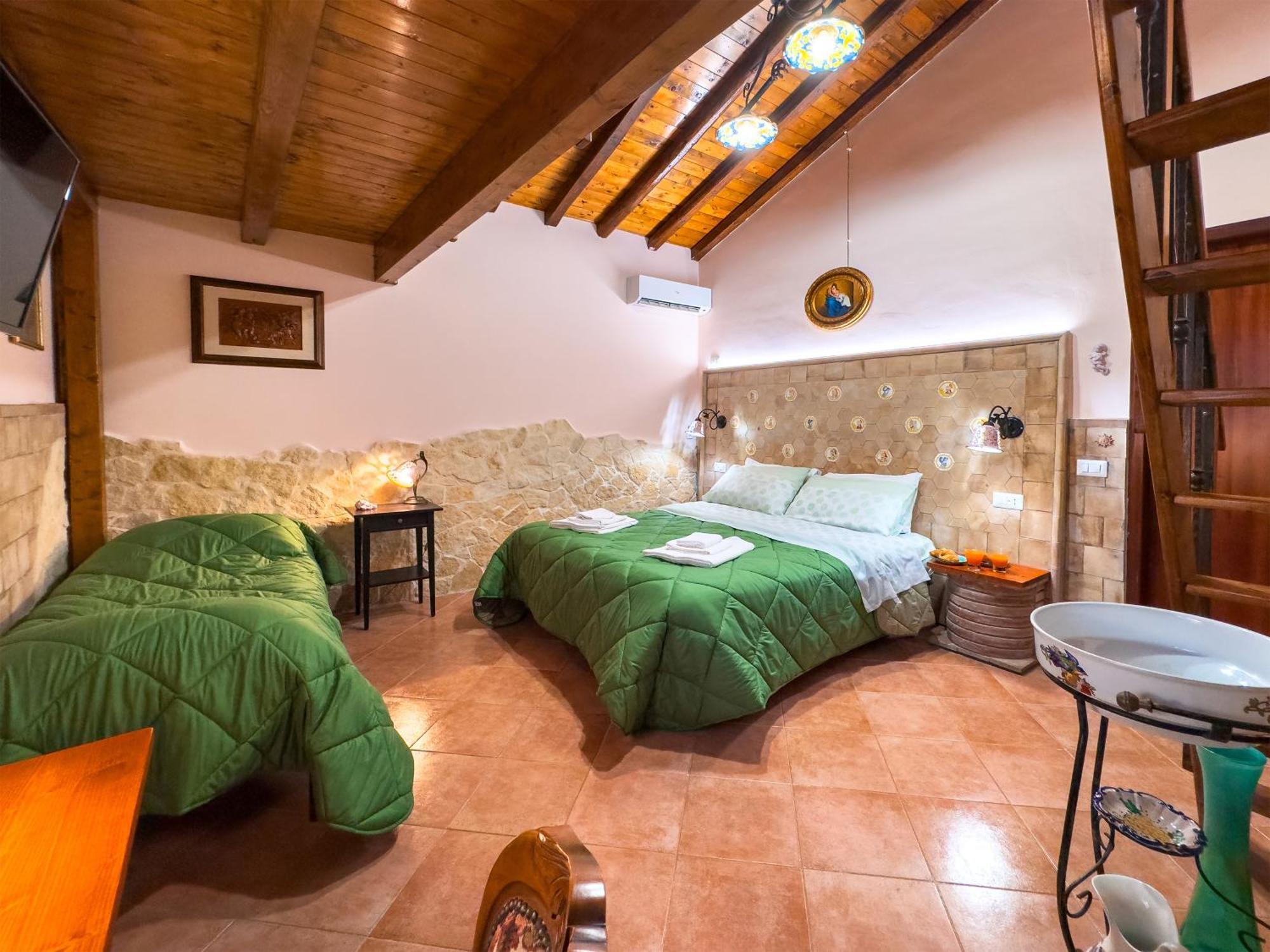 Villa Del Gelso Chalet Nel Parco Delletna Mascali Extérieur photo